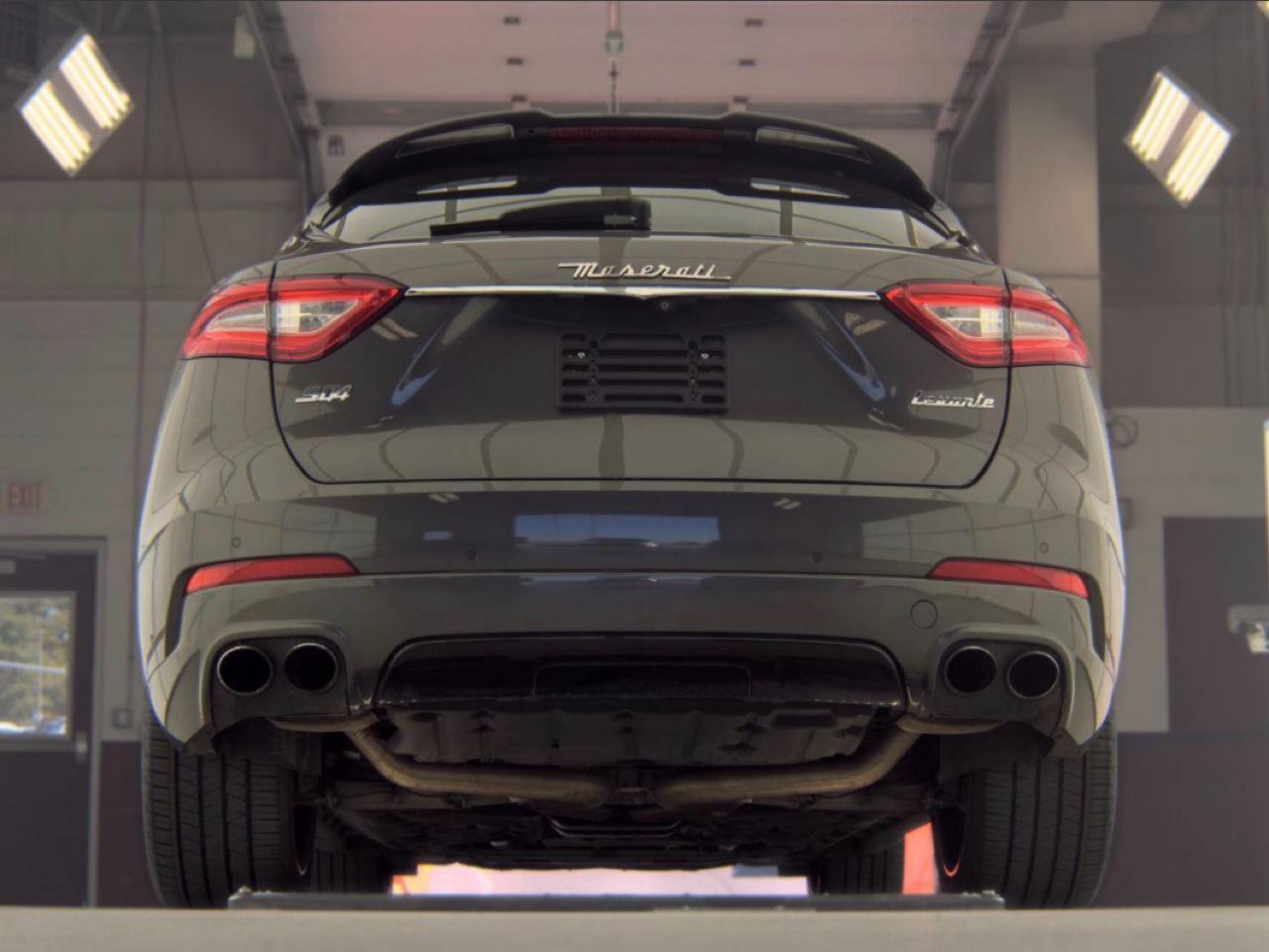 Used 2018 Maserati Levante S GranSport AWD/4WD image 6