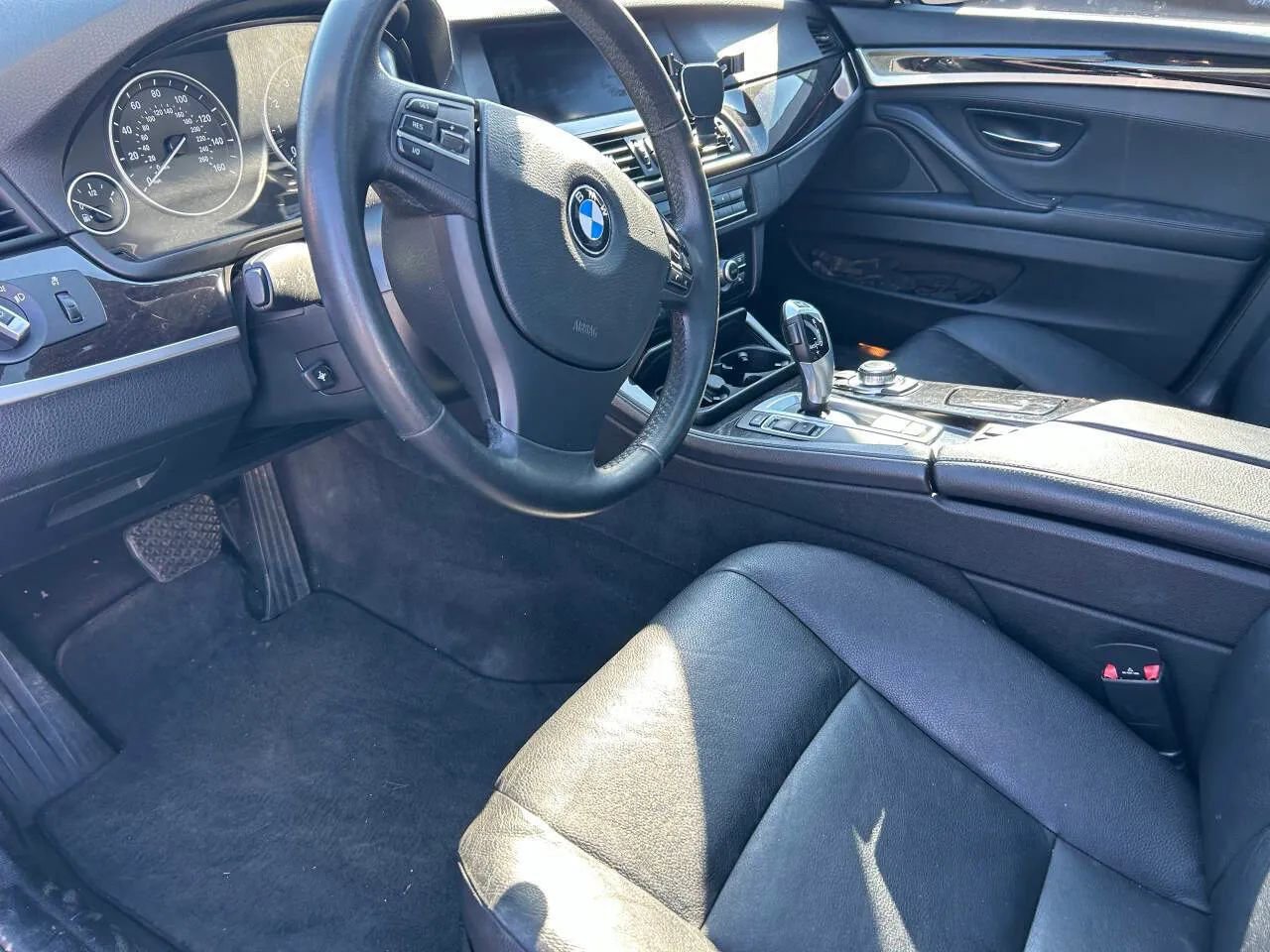 Used 2013 BMW 528i xDrive Sedan AWD/4WD image 9