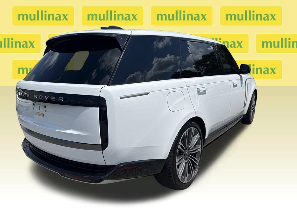 Used 2025 Land Rover Range Rover Long Wheelbase SE AWD/4WD image 5