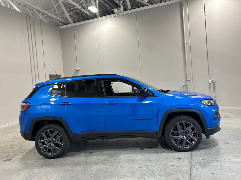 New 2026 Jeep Compass Latitude AWD/4WD image 5