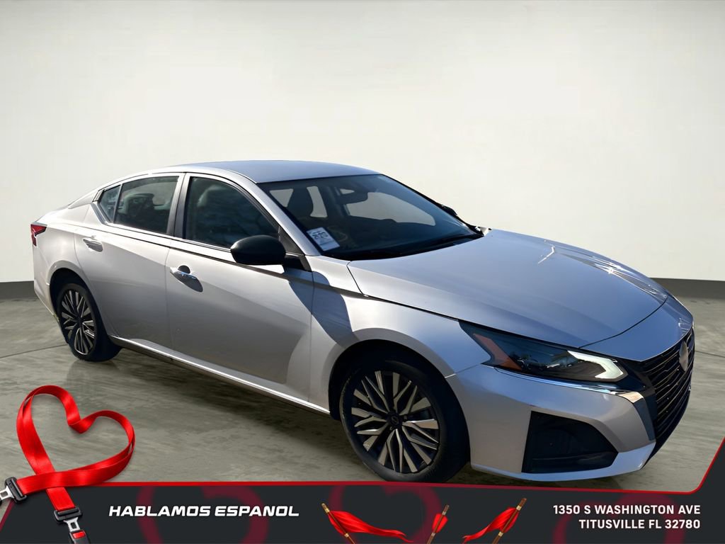 Used 2024 Nissan Altima 2.5 SV image 6