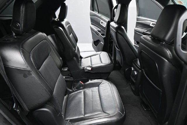 Used 2020 Ford Explorer Limited AWD/4WD image 16