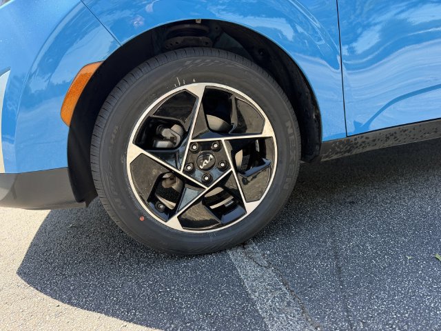 Certified 2023 Kia Soul EX FWD image 41
