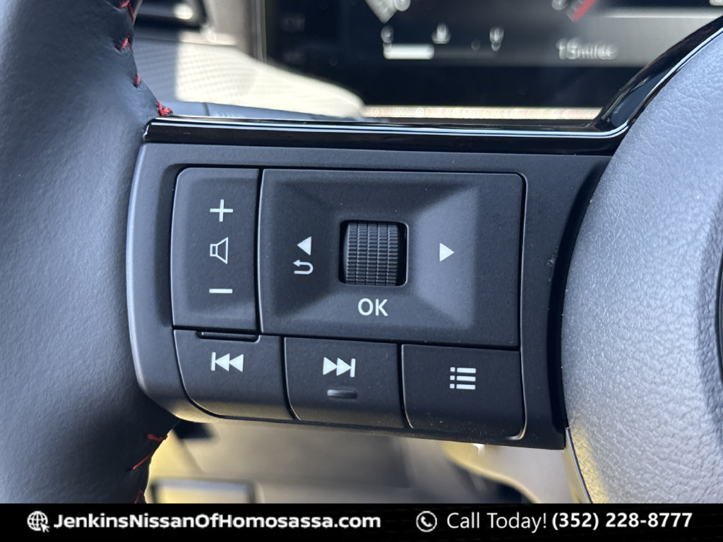 New 2026 Nissan Kicks SR FWD image 40