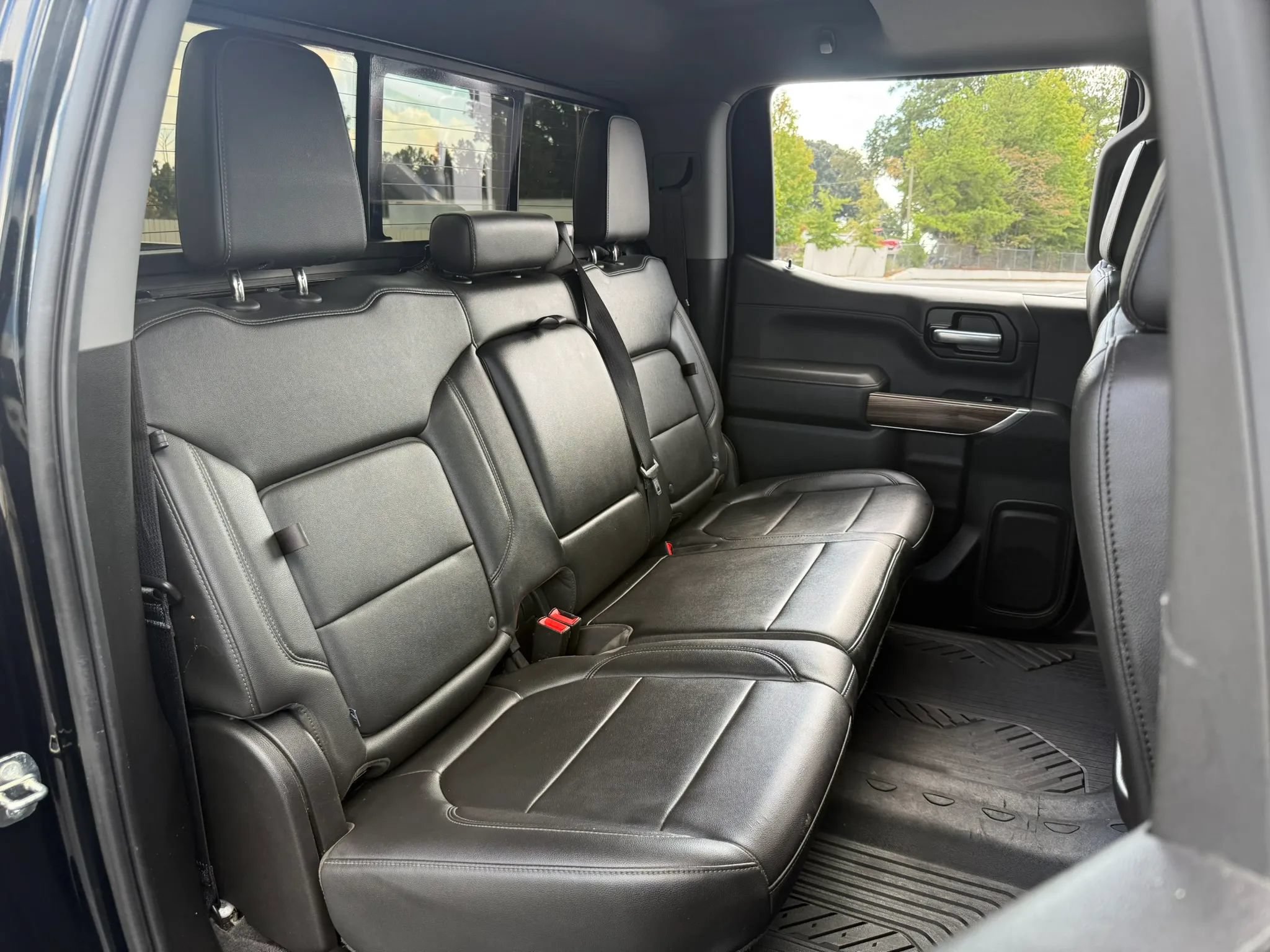Used 2020 Chevrolet Silverado 1500 RST AWD/4WD image 29