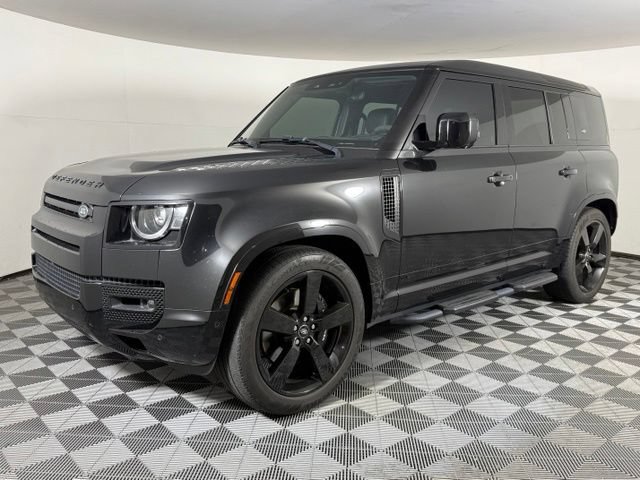 Used 2023 Land Rover Defender 110 V8 AWD/4WD image 2