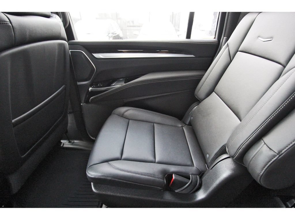 New 2026 Cadillac Escalade ESV 2WD image 12