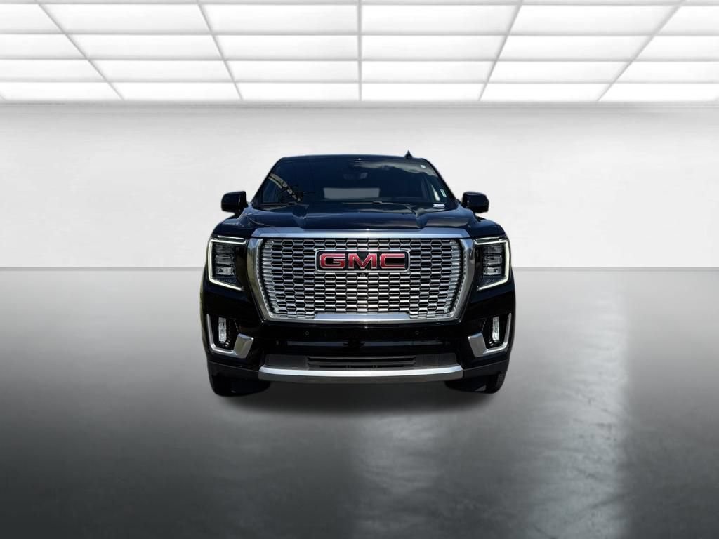 Used 2021 GMC Yukon Denali w/ Denali Ultimate Package AWD/4WD image 10
