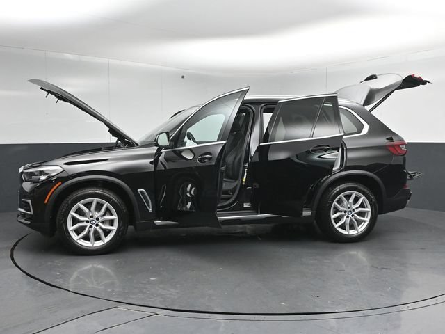 Used 2023 BMW X5 xDrive40i w/ Premium Package AWD/4WD image 56