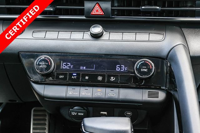 Certified 2025 Hyundai Elantra SEL FWD image 15