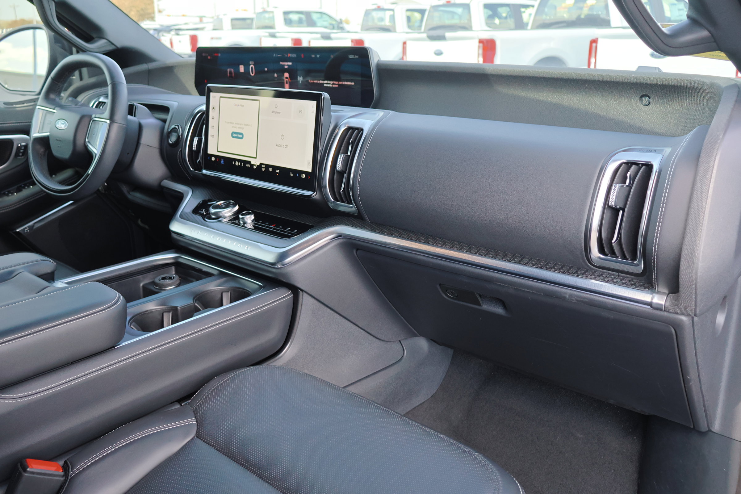 Certified 2025 Ford Expedition Max Platinum w/ Stealth Appearance Package image 40