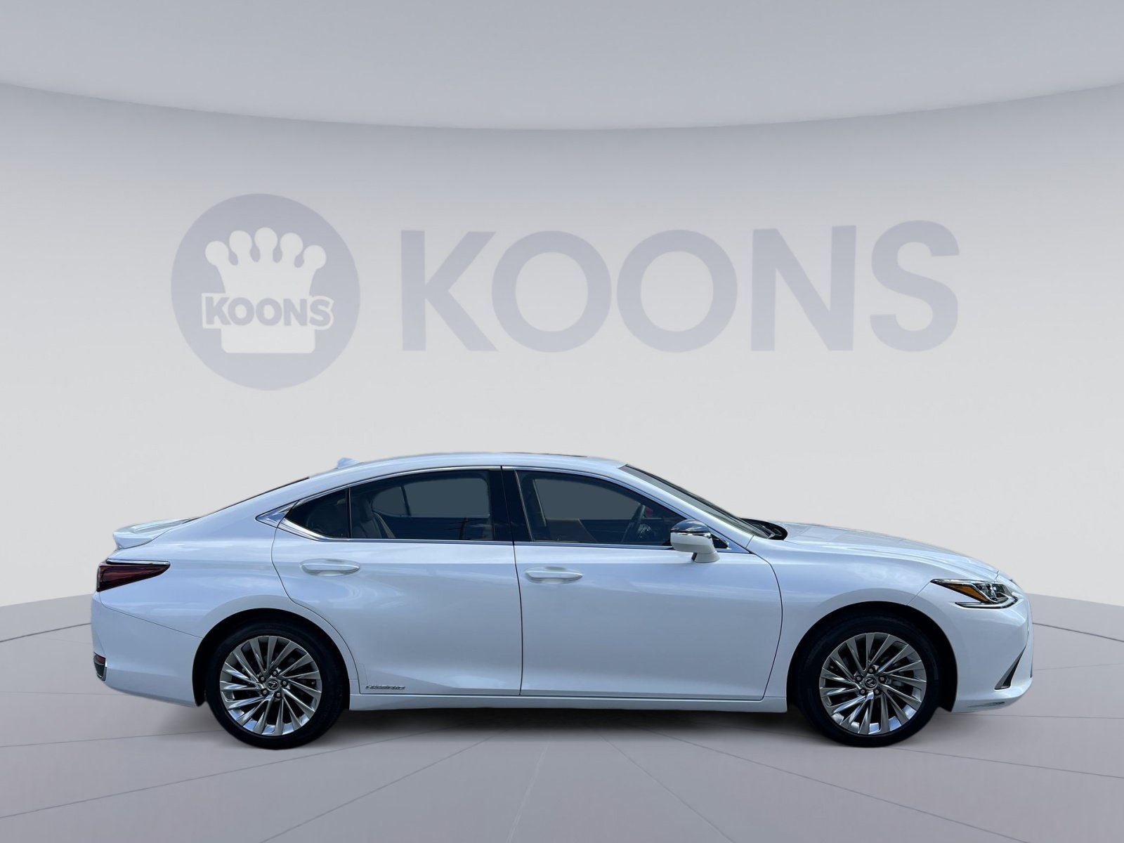Used 2022 Lexus ES 300h w/ Accessory Package FWD image 8