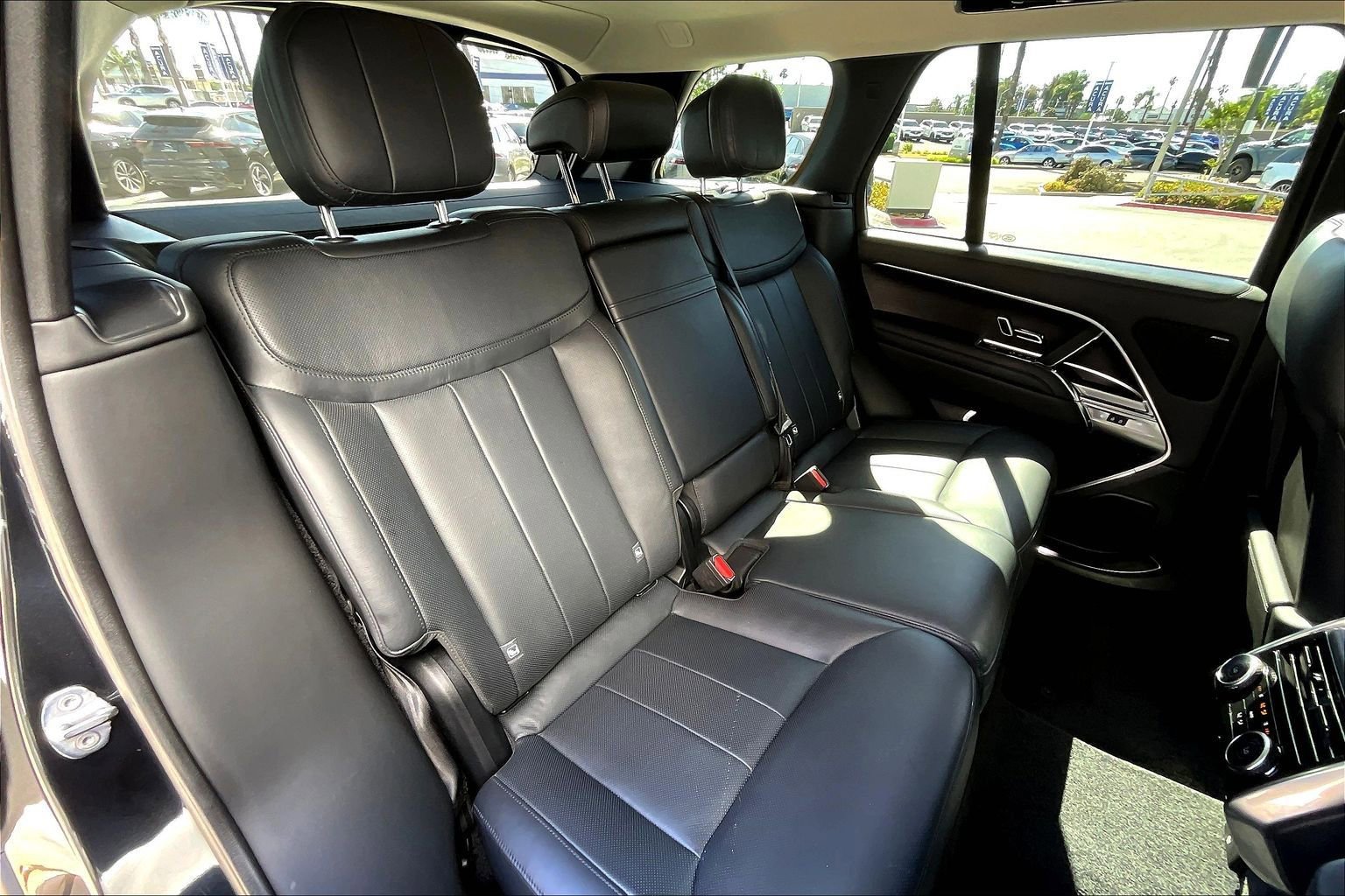 Certified 2023 Land Rover Range Rover SE AWD/4WD image 26