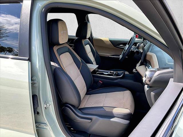 Used 2026 Chevrolet Equinox ACTIV FWD image 9