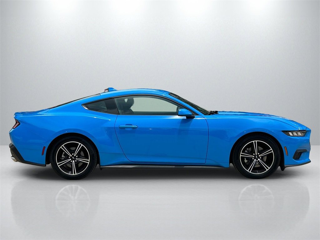 Used 2024 Ford Mustang Premium image 4