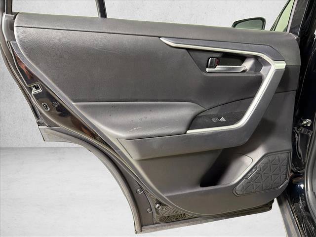 Used 2025 Toyota RAV4 XLE FWD image 21
