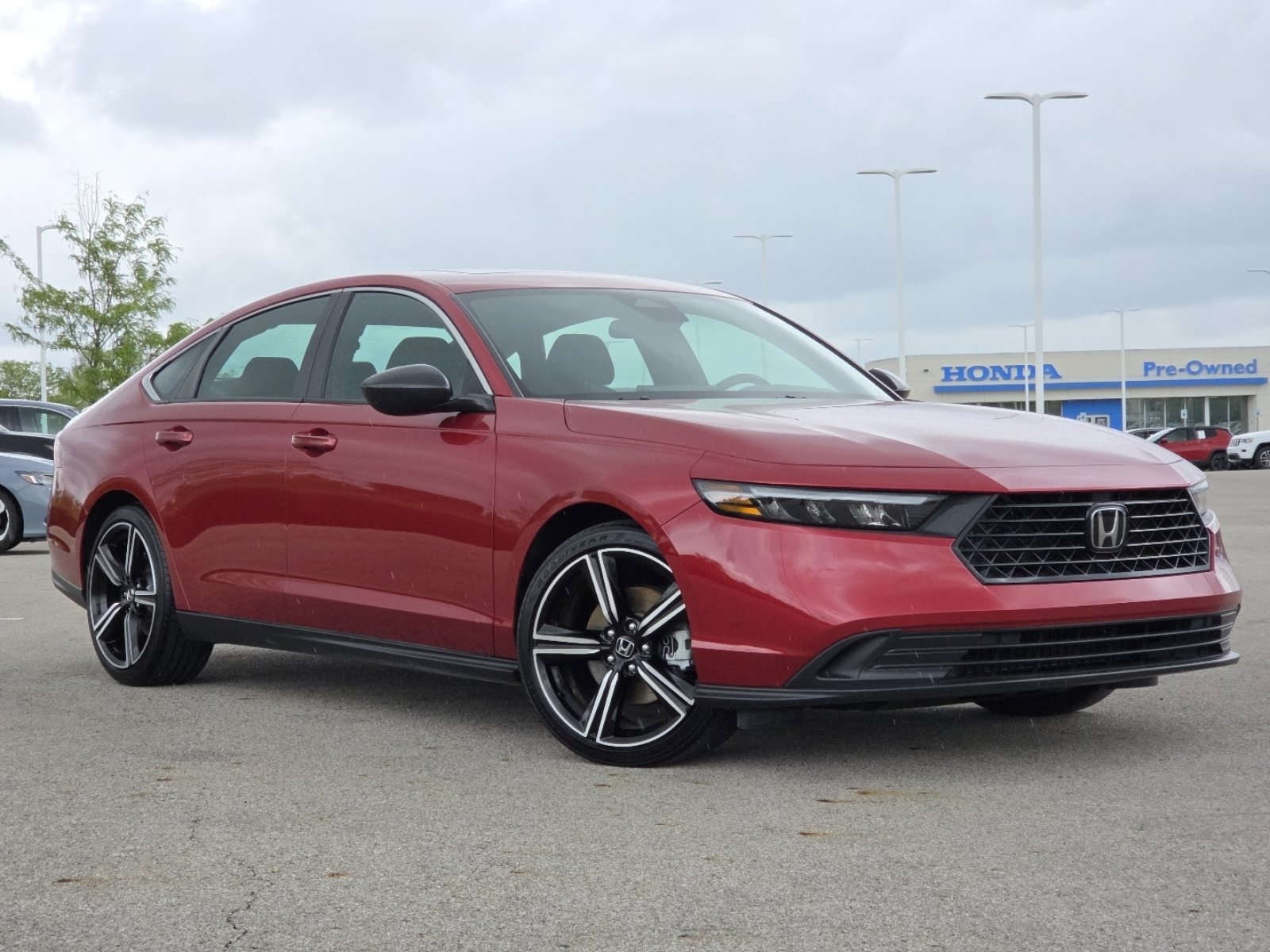 Used 2023 Honda Accord Sport image 2