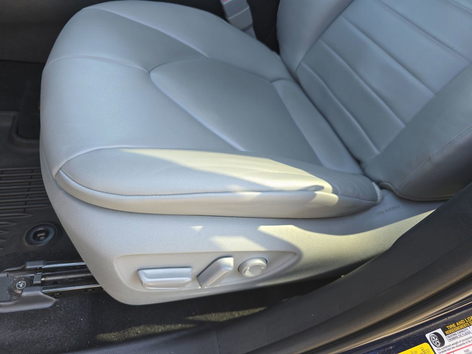 Used 2021 Toyota Highlander XLE image 34