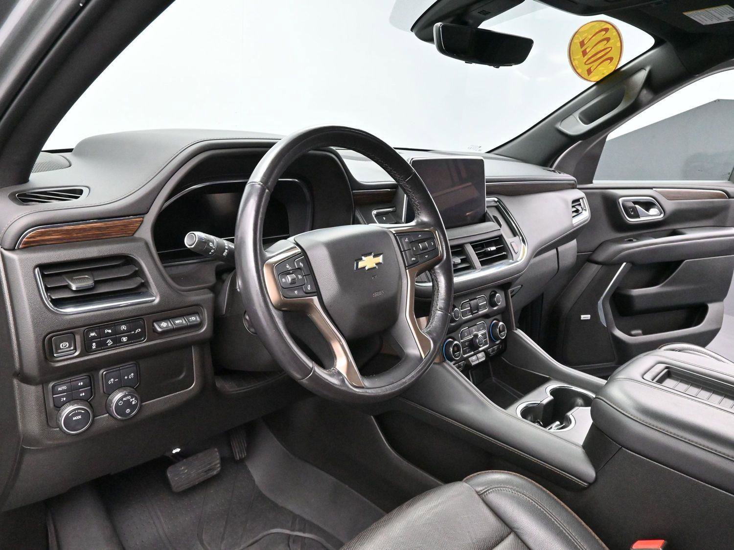 Used 2022 Chevrolet Suburban High Country image 19