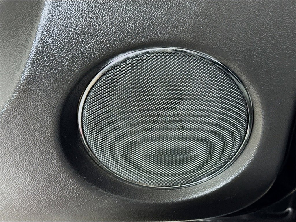 Used 2012 Cadillac Escalade ESV Platinum image 17