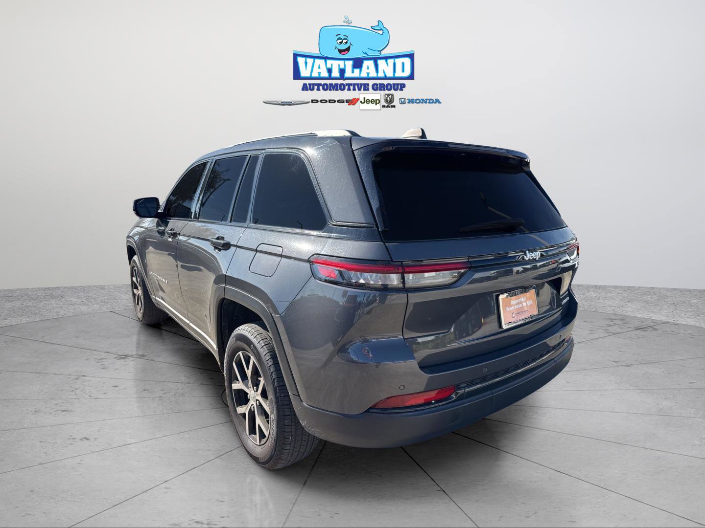 Certified 2024 Jeep Grand Cherokee Limited image 35