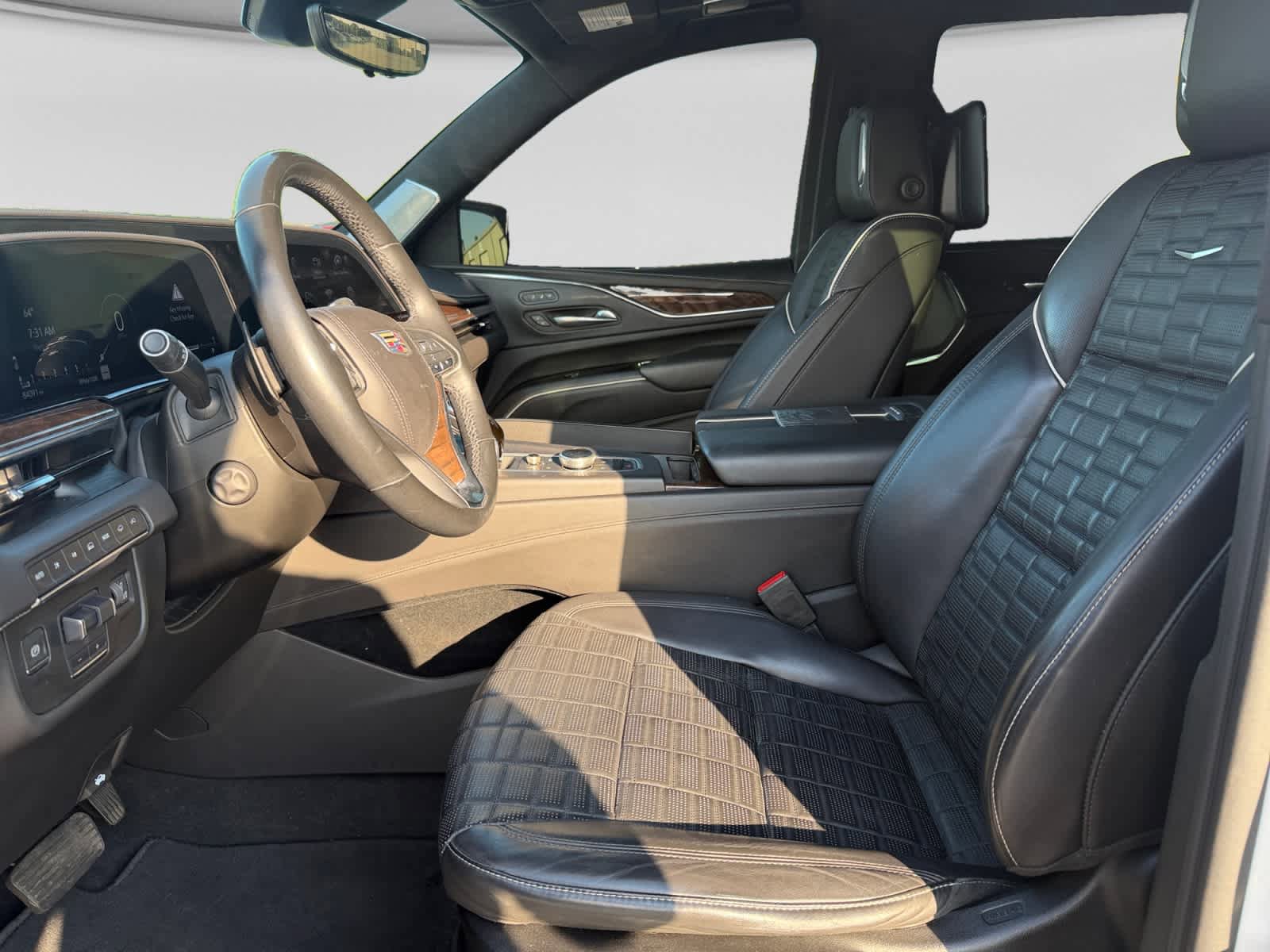 Used 2021 Cadillac Escalade Sport Platinum AWD/4WD image 11
