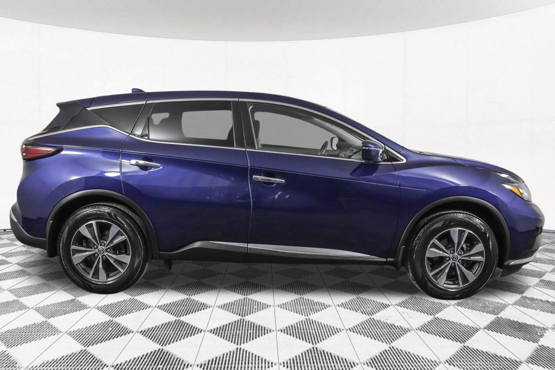 Used 2019 Nissan Murano S image 13
