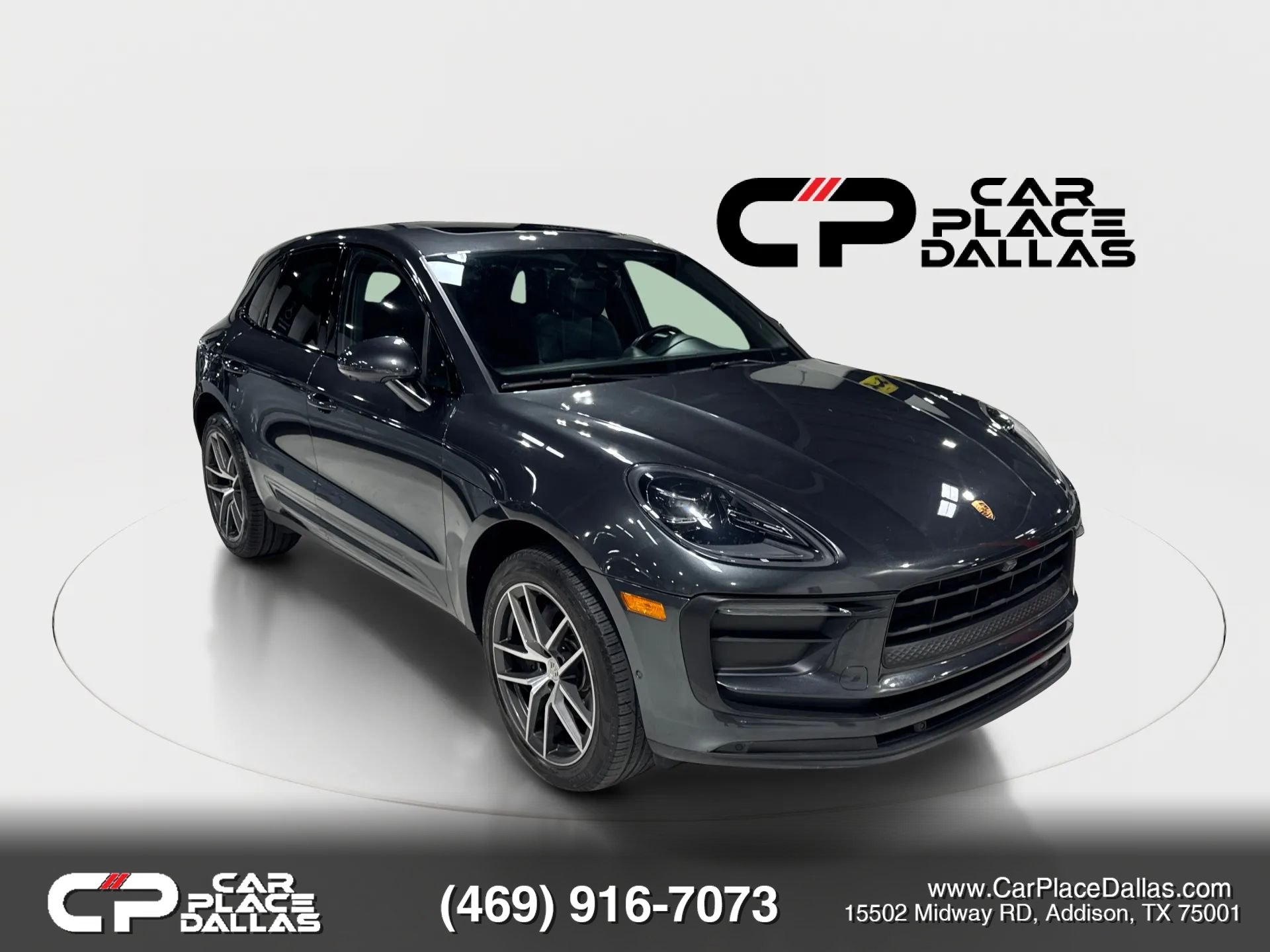 Used 2022 Porsche Macan w/ Premium Package Plus AWD/4WD image 2