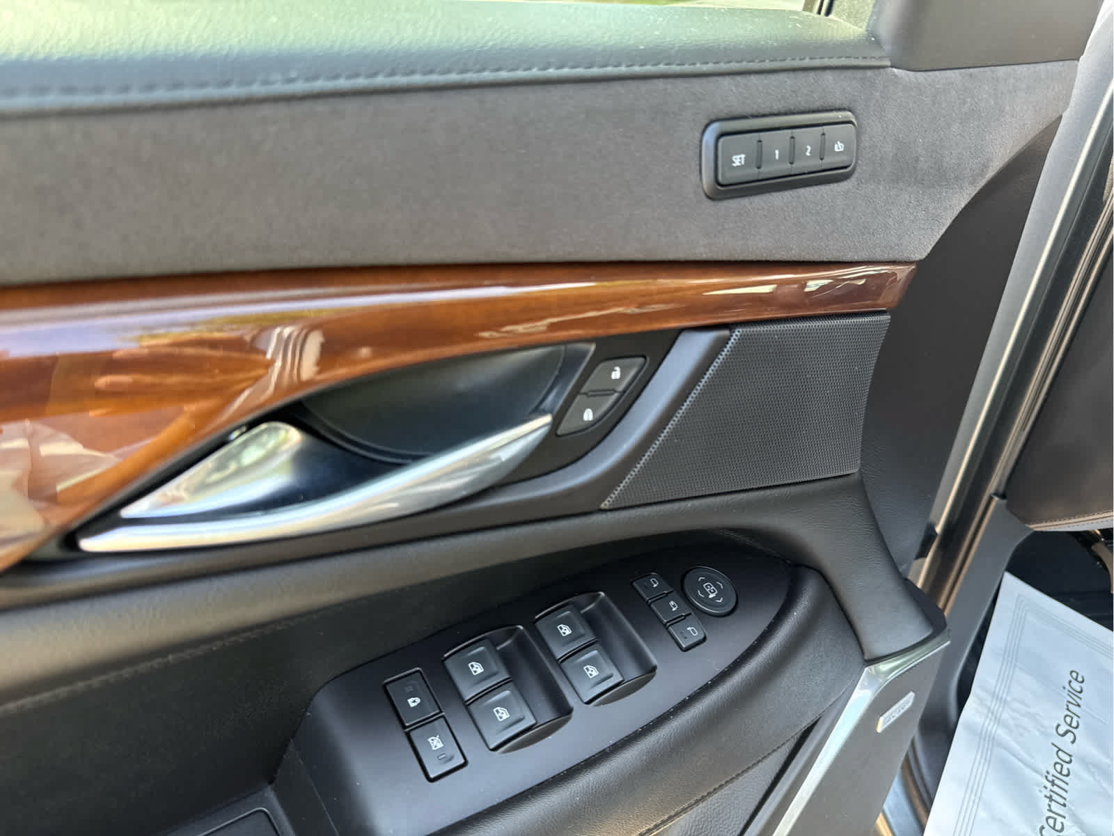 Used 2020 Cadillac Escalade Luxury RWD image 20