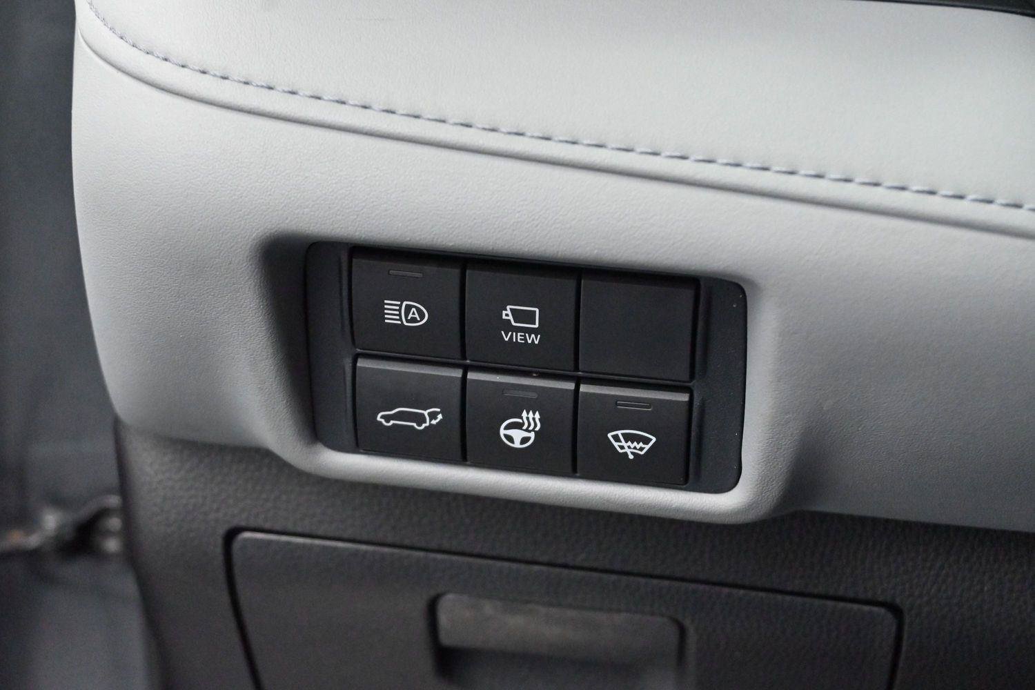 Used 2021 Toyota Highlander Limited AWD/4WD image 28