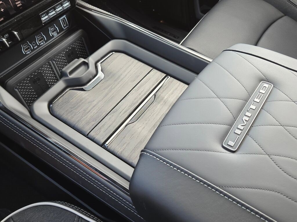 New 2026 RAM 2500 Limited image 35