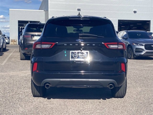 Used 2023 Ford Escape ST-Line image 8