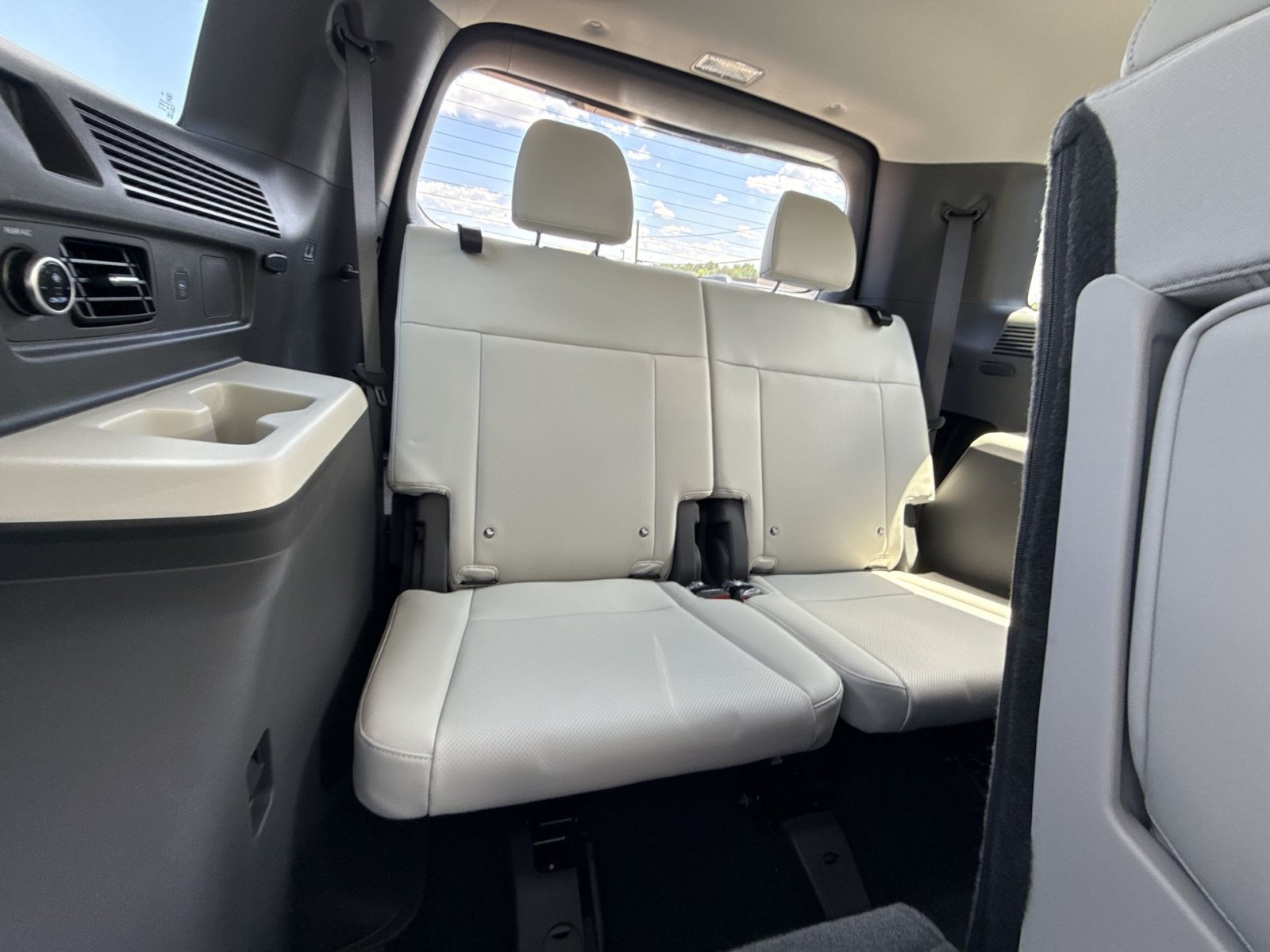 New 2027 Hyundai Santa Fe SEL AWD/4WD image 26