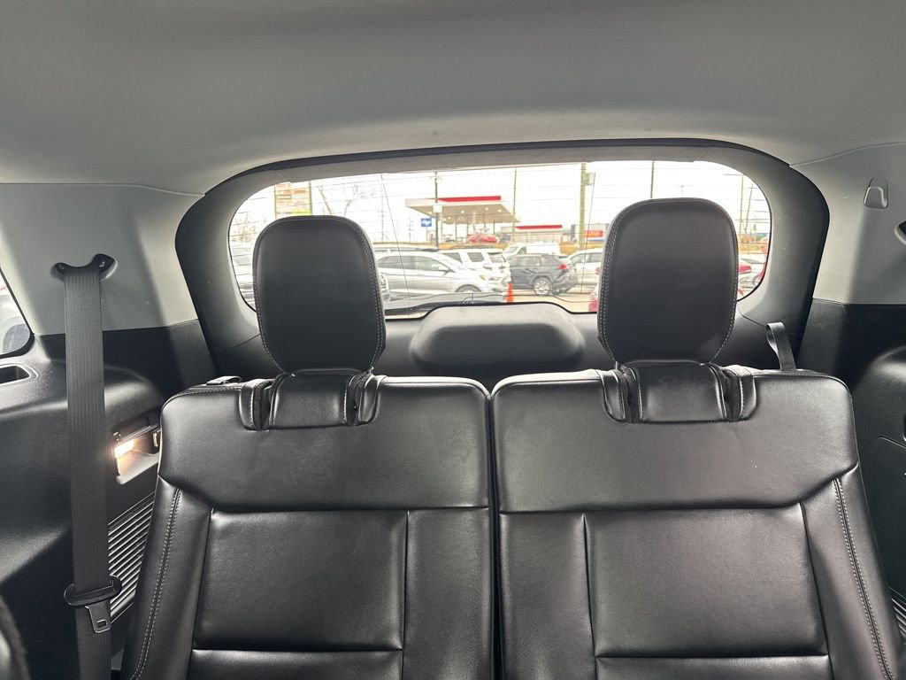Used 2022 Ford Explorer XLT w/ Equipment Group 202A image 28