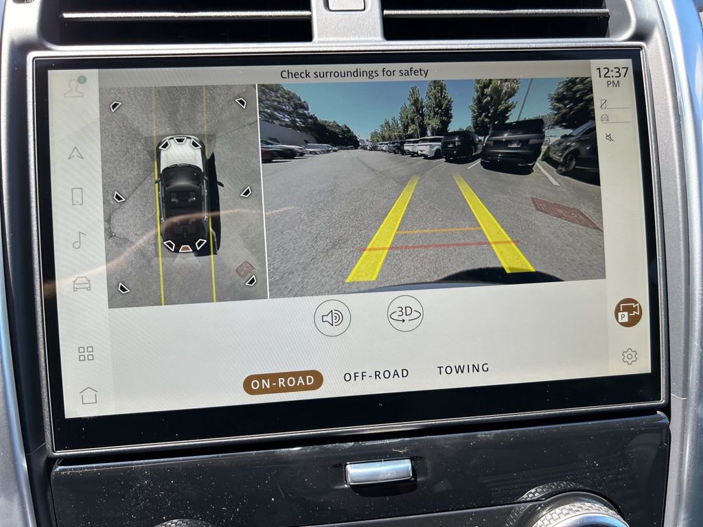 New 2025 Land Rover Discovery Dynamic SE image 26