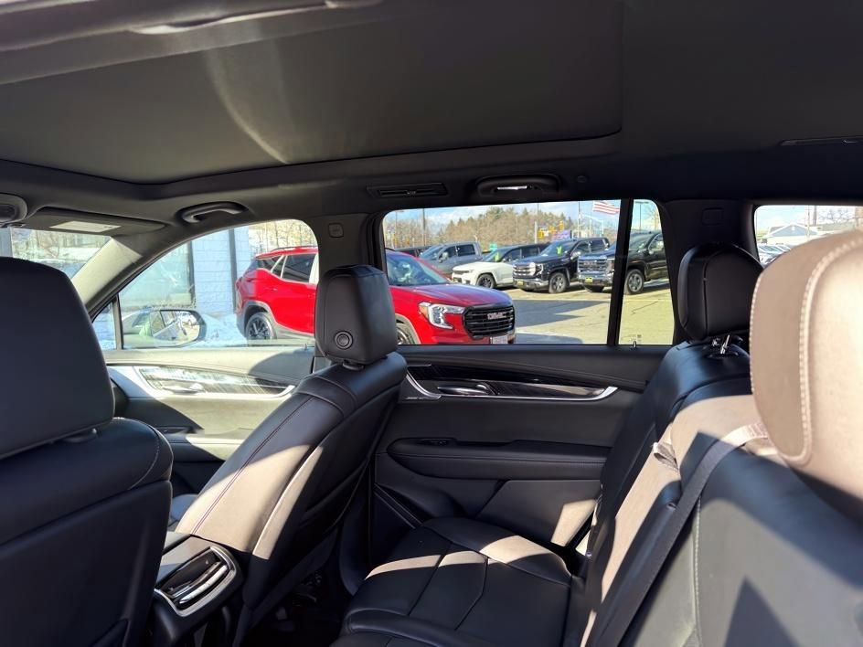 Certified 2020 Cadillac XT6 Premium Luxury image 10