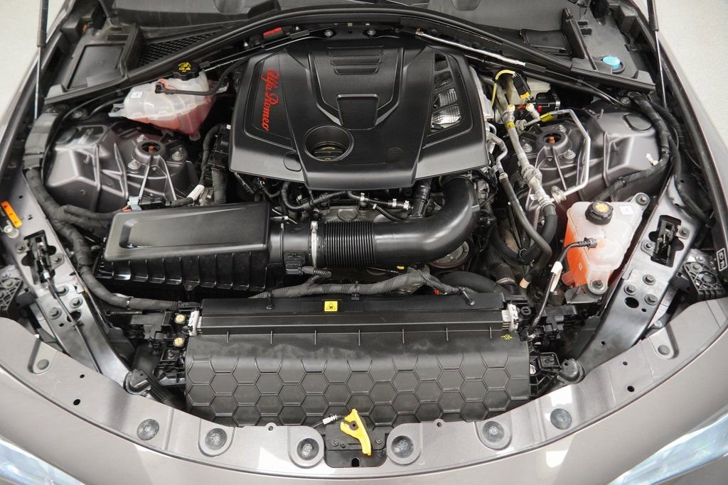 Used 2024 Alfa Romeo Giulia Veloce image 51