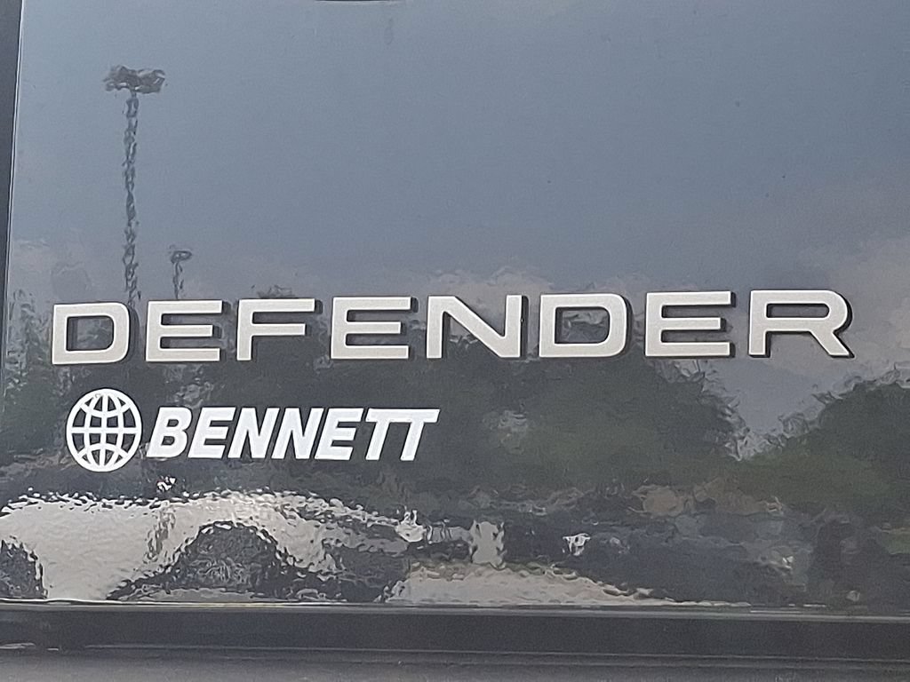 Certified 2026 Land Rover Defender 110 S AWD/4WD image 27