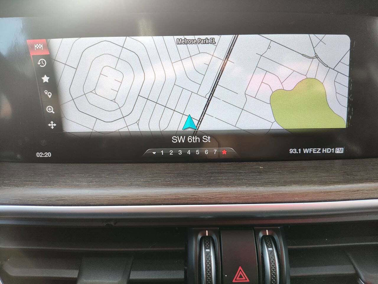 Used 2018 Alfa Romeo Stelvio Ti AWD/4WD image 34