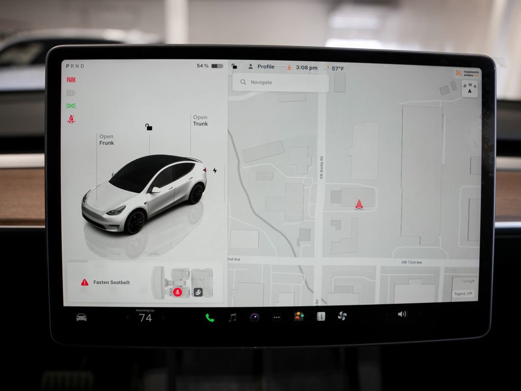 Used 2024 Tesla Model Y Performance AWD/4WD image 19