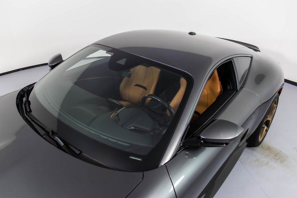 Certified 2024 Ferrari Roma image 31