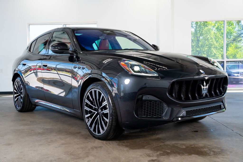 Used 2023 Maserati Grecale Modena image 4