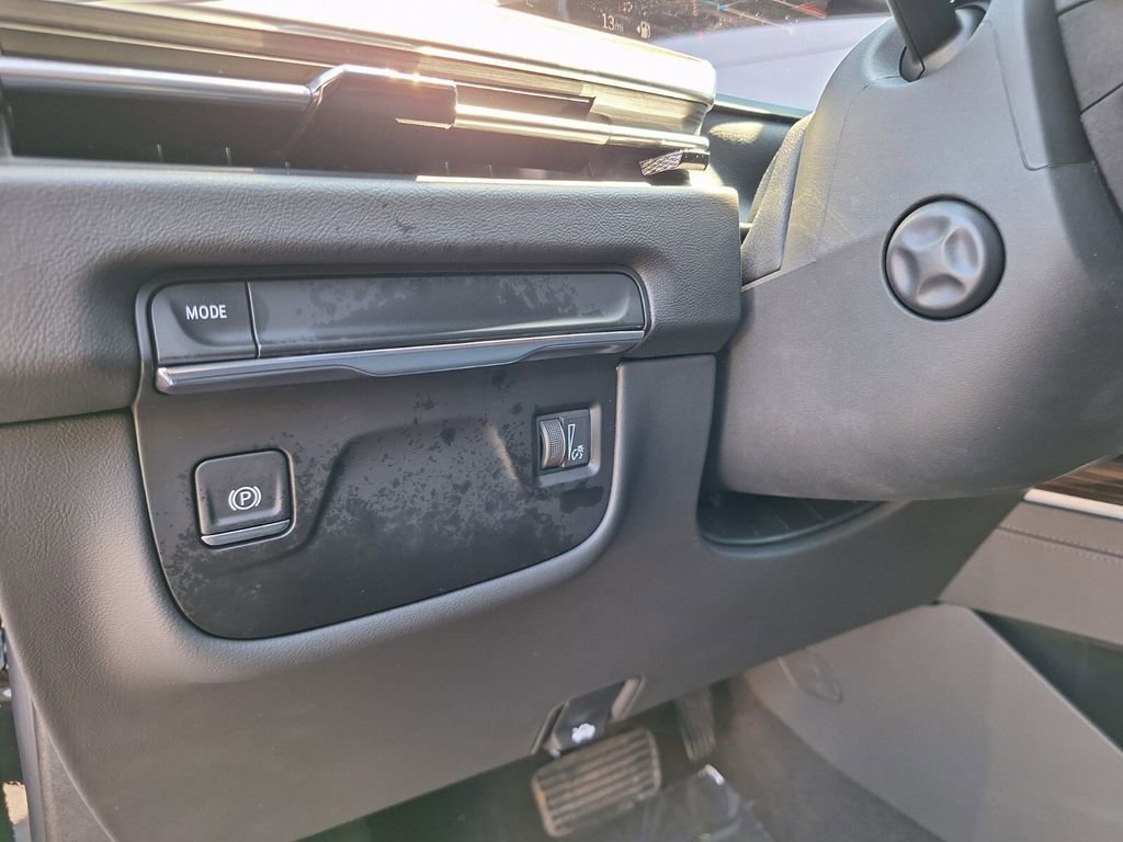 New 2026 Cadillac Escalade 2WD w/ LPO, Floor Liner Package image 20