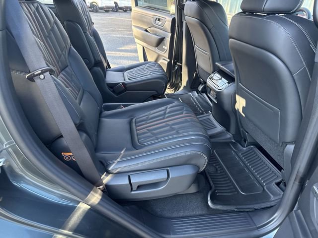 New 2026 Nissan Armada PRO-4X w/ Captain's Chari Seat Package image 11