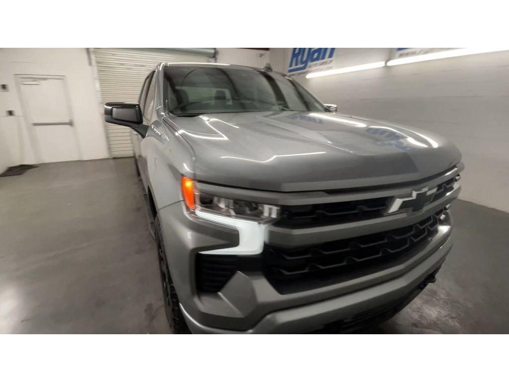 Certified 2025 Chevrolet Silverado 1500 RST image 3