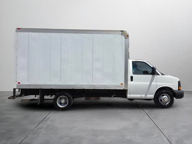 Used 2016 Chevrolet Express 3500 RWD image 5