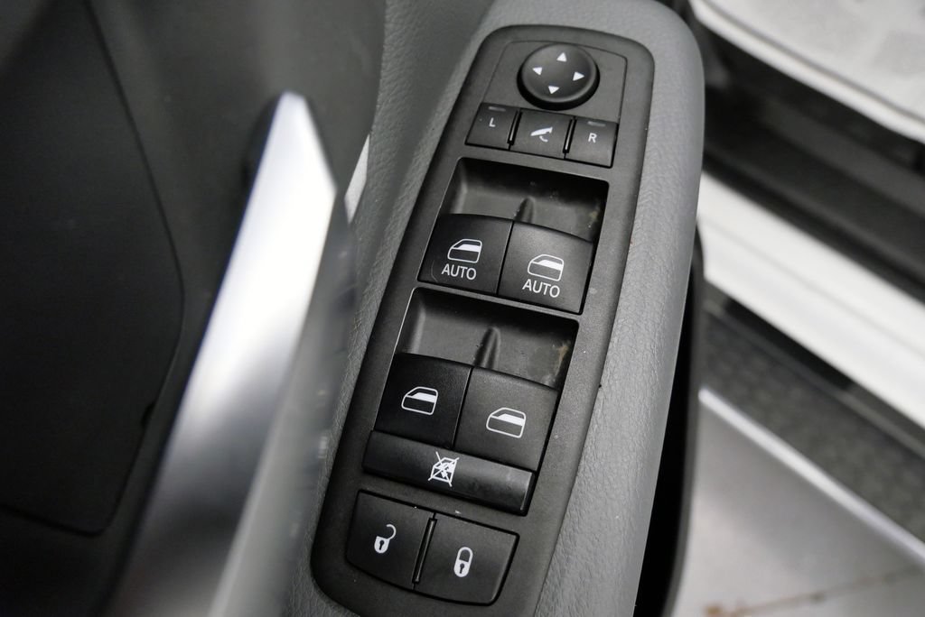 Used 2022 RAM 1500 Big Horn AWD/4WD image 14