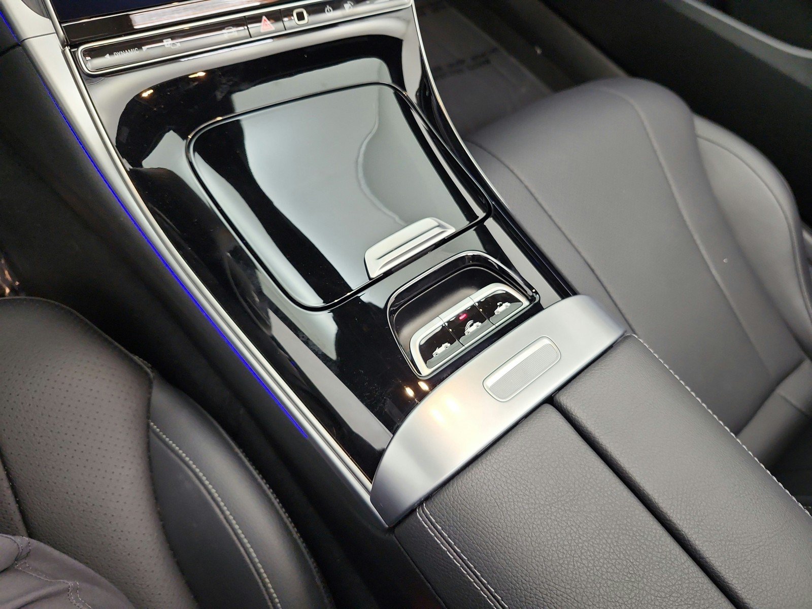 Certified 2024 Mercedes-Benz CLE 300 4MATIC Cabriolet image 12