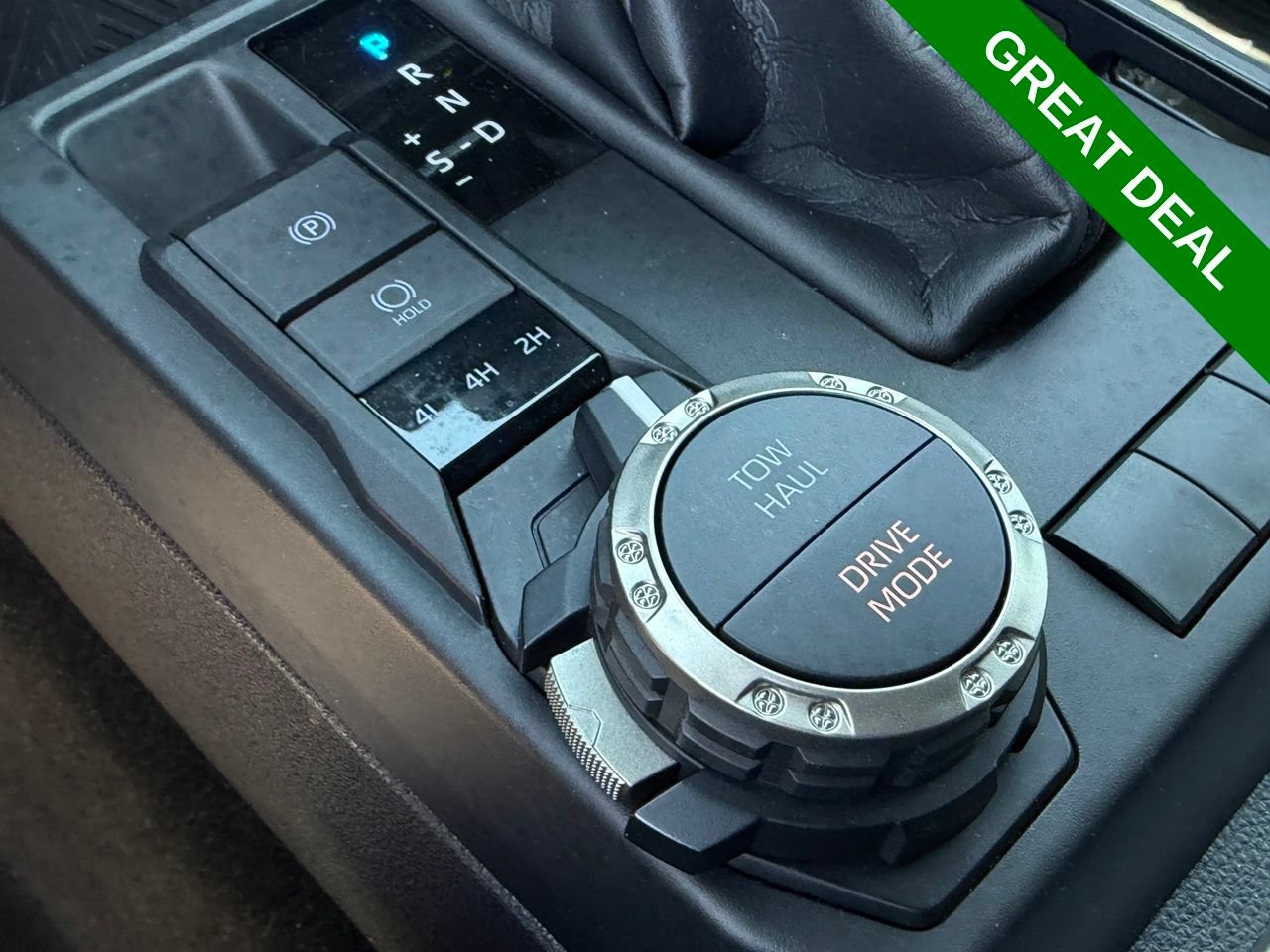 Used 2025 Toyota 4Runner SR5 AWD/4WD image 23