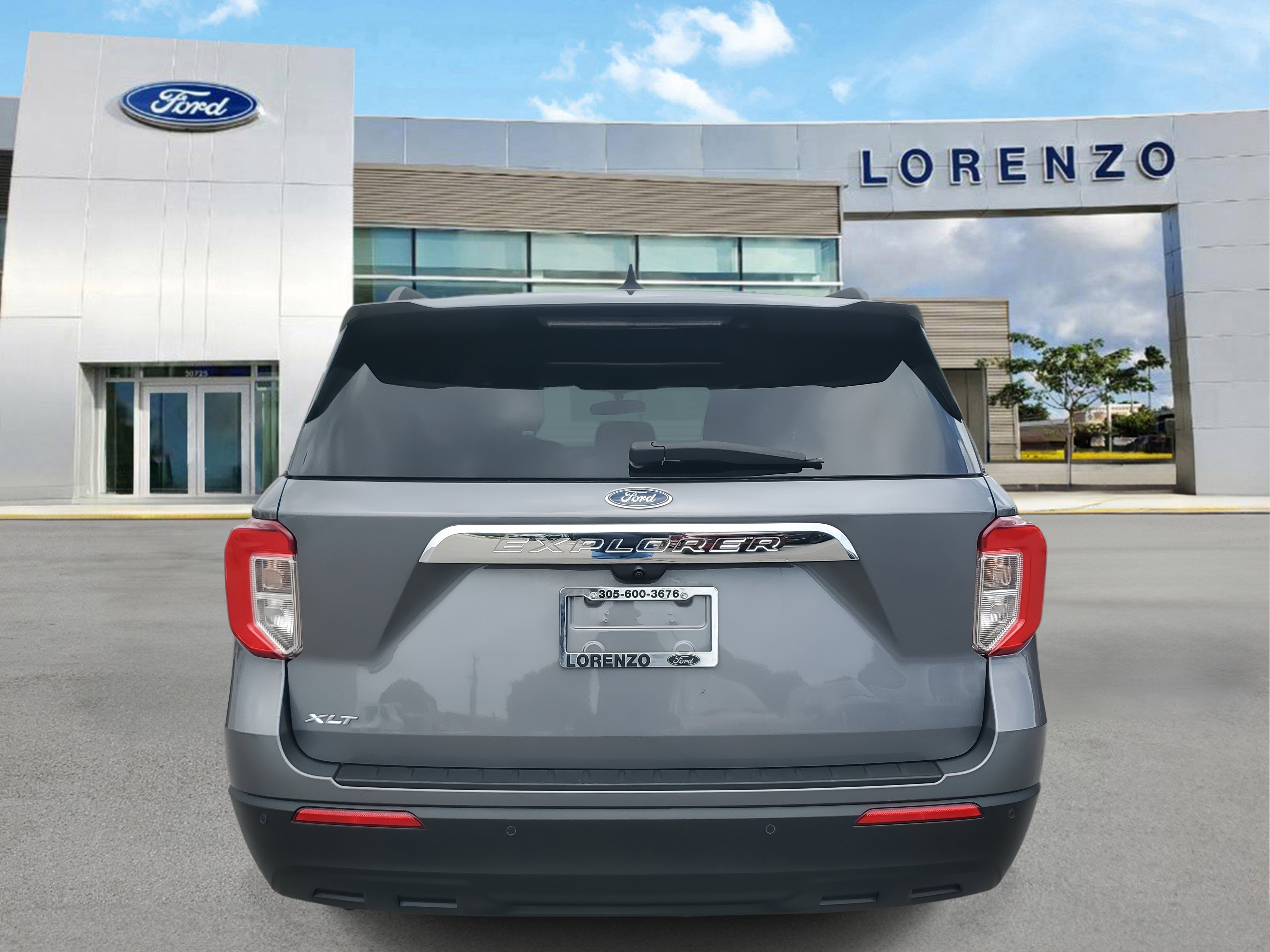 Certified 2023 Ford Explorer XLT image 6